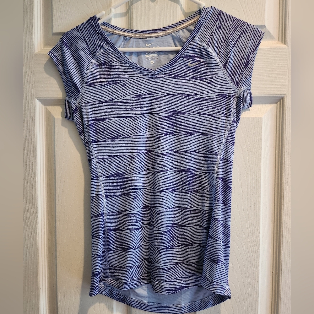 Nike dry fit running short sleeve shirt
